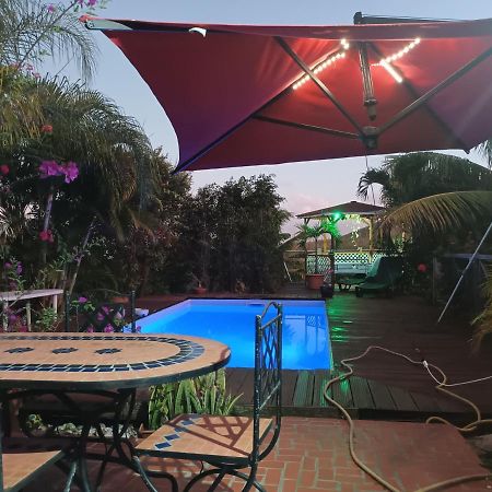 Le Diamant Charmante Villa Pour La Famille Ou Entre Amis Spa Et Piscine Luaran gambar